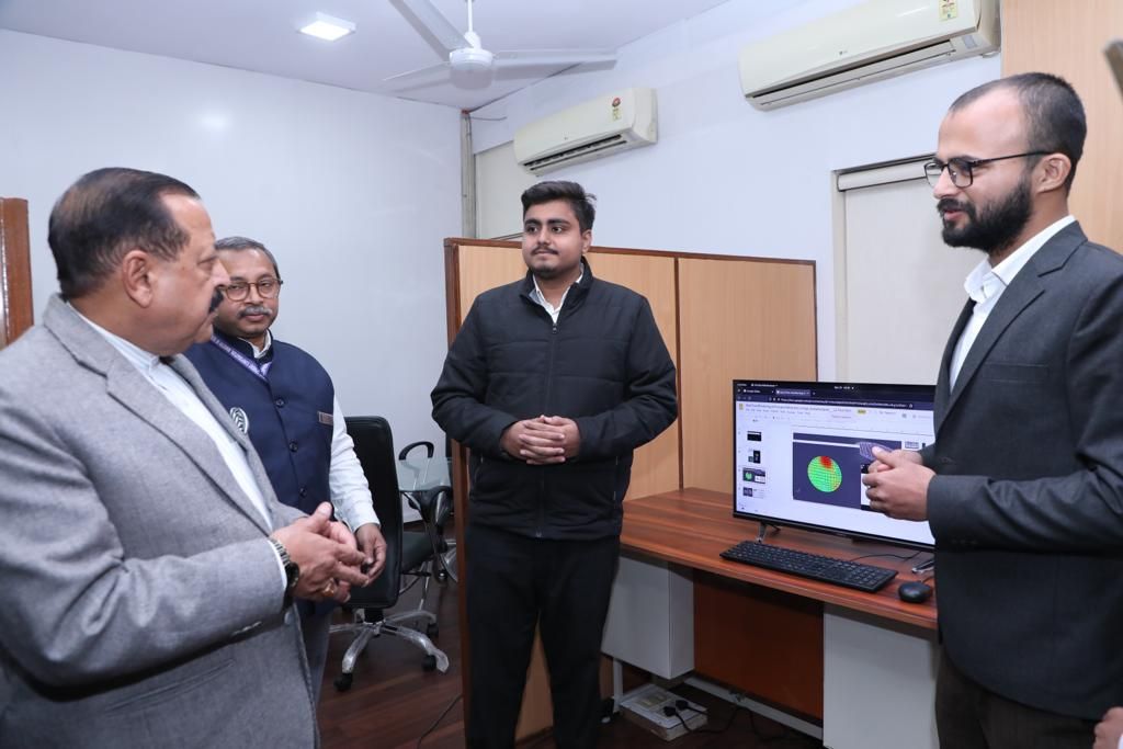Demonstrated Technology to Dr. Jitendra Singh, Union Minister of India